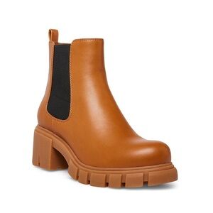 Steve Madden Tan Ankle Boots with Chunky Sole